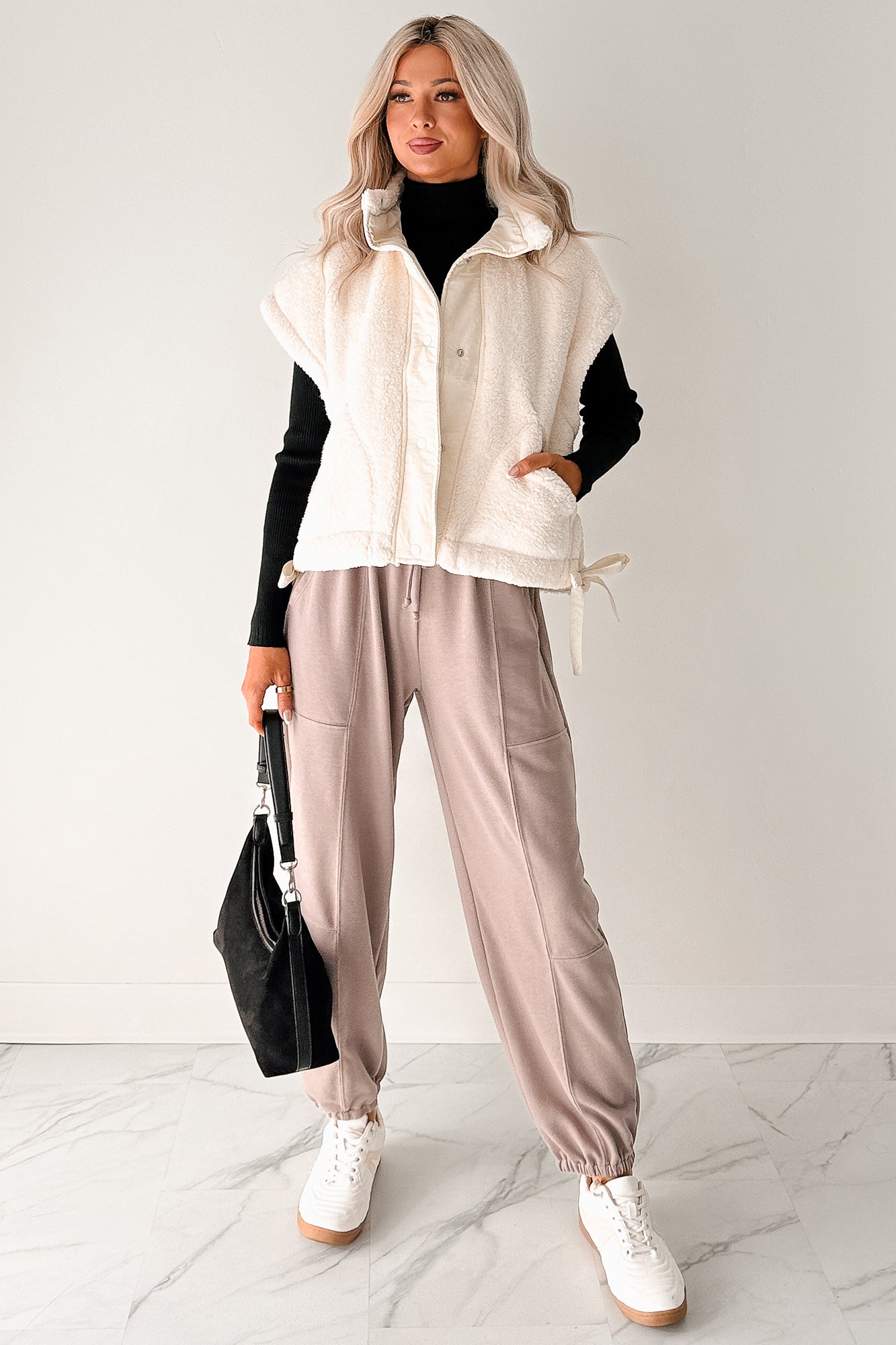 Winter Calmness Sleeveless Sherpa Vest (Ivory)